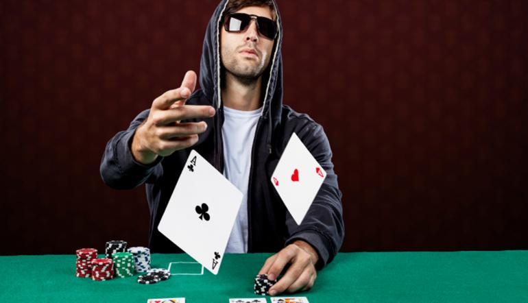 7 mile casino poker
